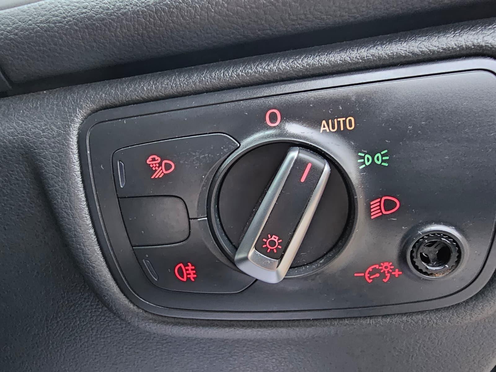 Audi A6 Avant 2.0 TDI S line Estate 5dr Diesel Multitronic Euro 5 (s/s) (177 ps)