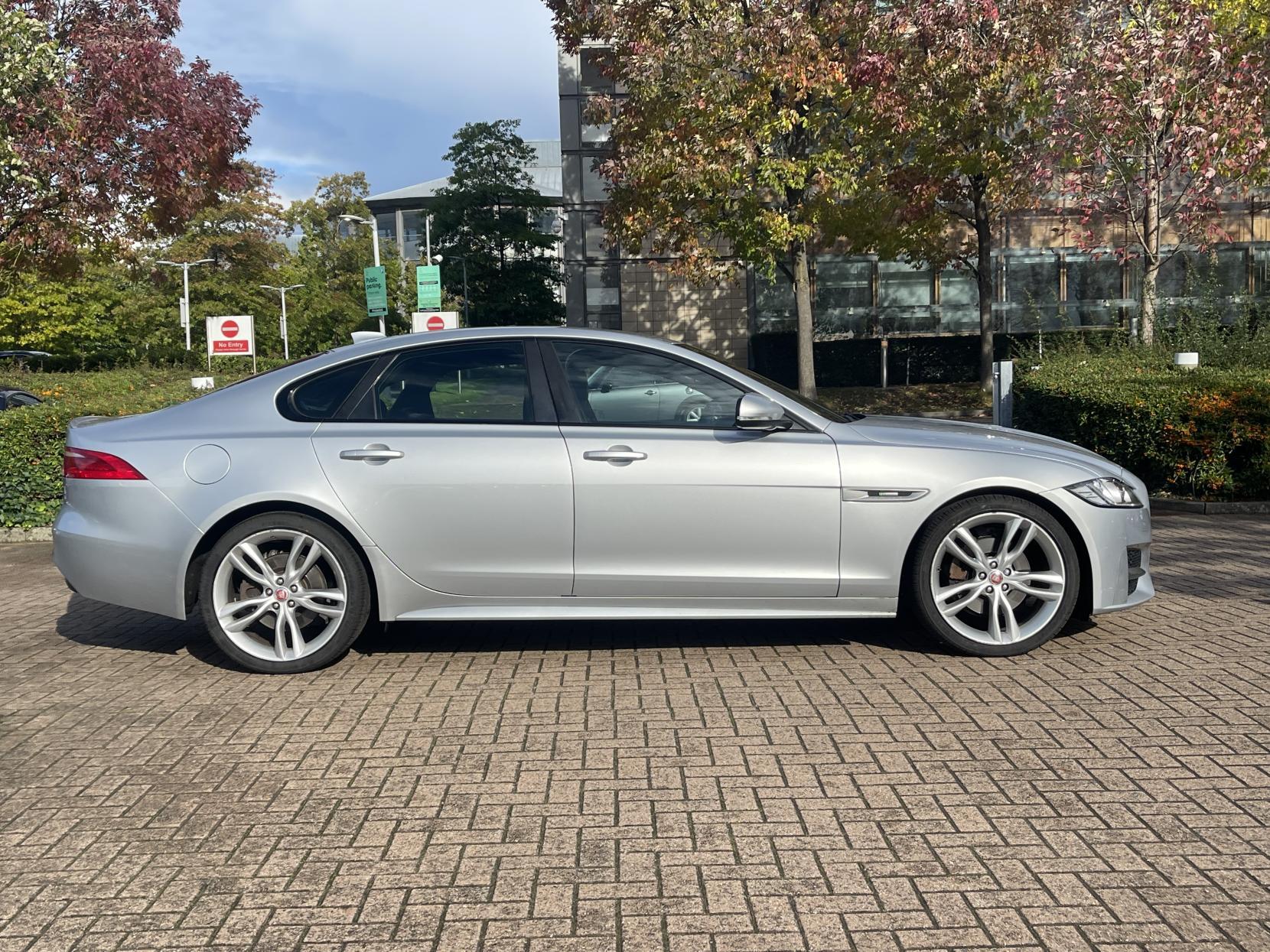 Jaguar XF 2.0d R-Sport Saloon 4dr Diesel Auto Euro 6 (s/s) (180 ps)