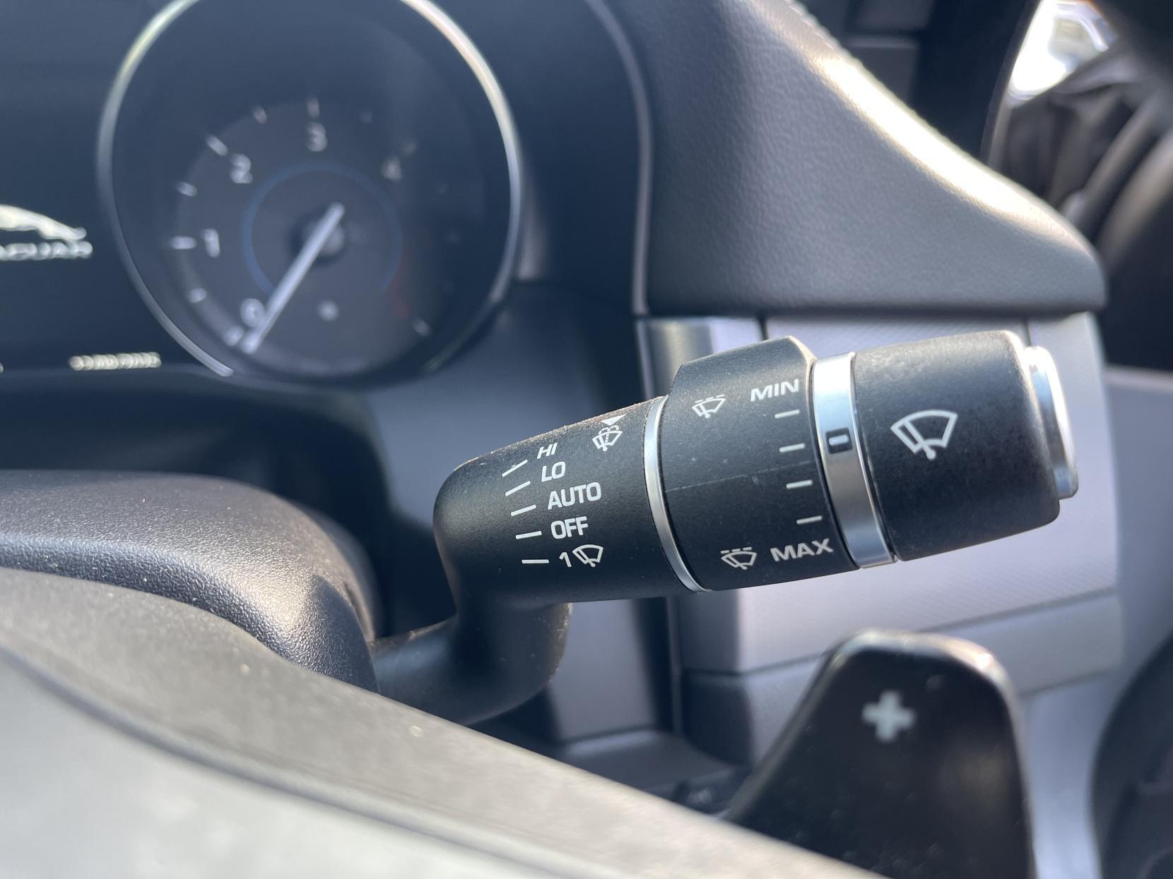 Jaguar XF 2.0d R-Sport Saloon 4dr Diesel Auto Euro 6 (s/s) (180 ps)