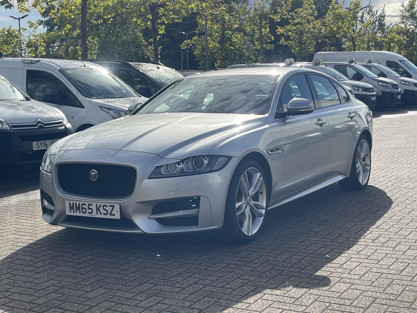Jaguar XF 2.0d R-Sport Saloon 4dr Diesel Auto Euro 6 (s/s) (180 ps)
