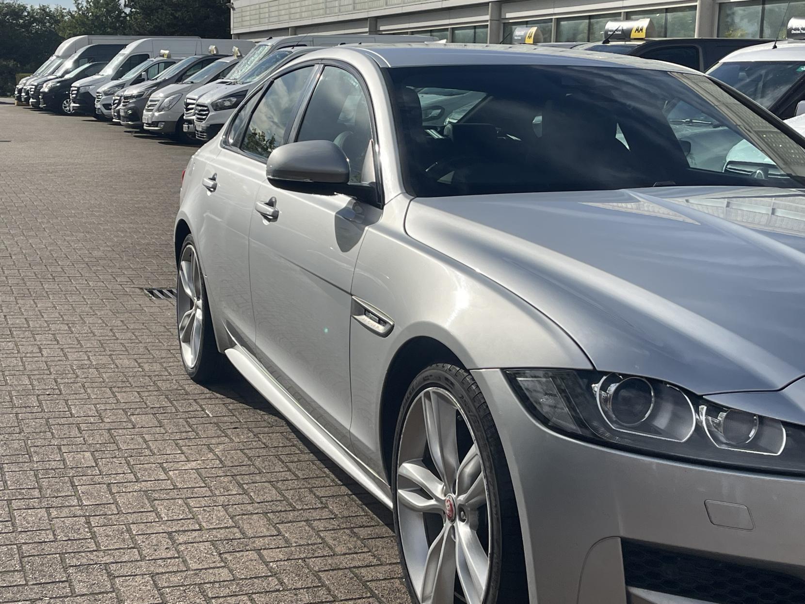 Jaguar XF 2.0d R-Sport Saloon 4dr Diesel Auto Euro 6 (s/s) (180 ps)