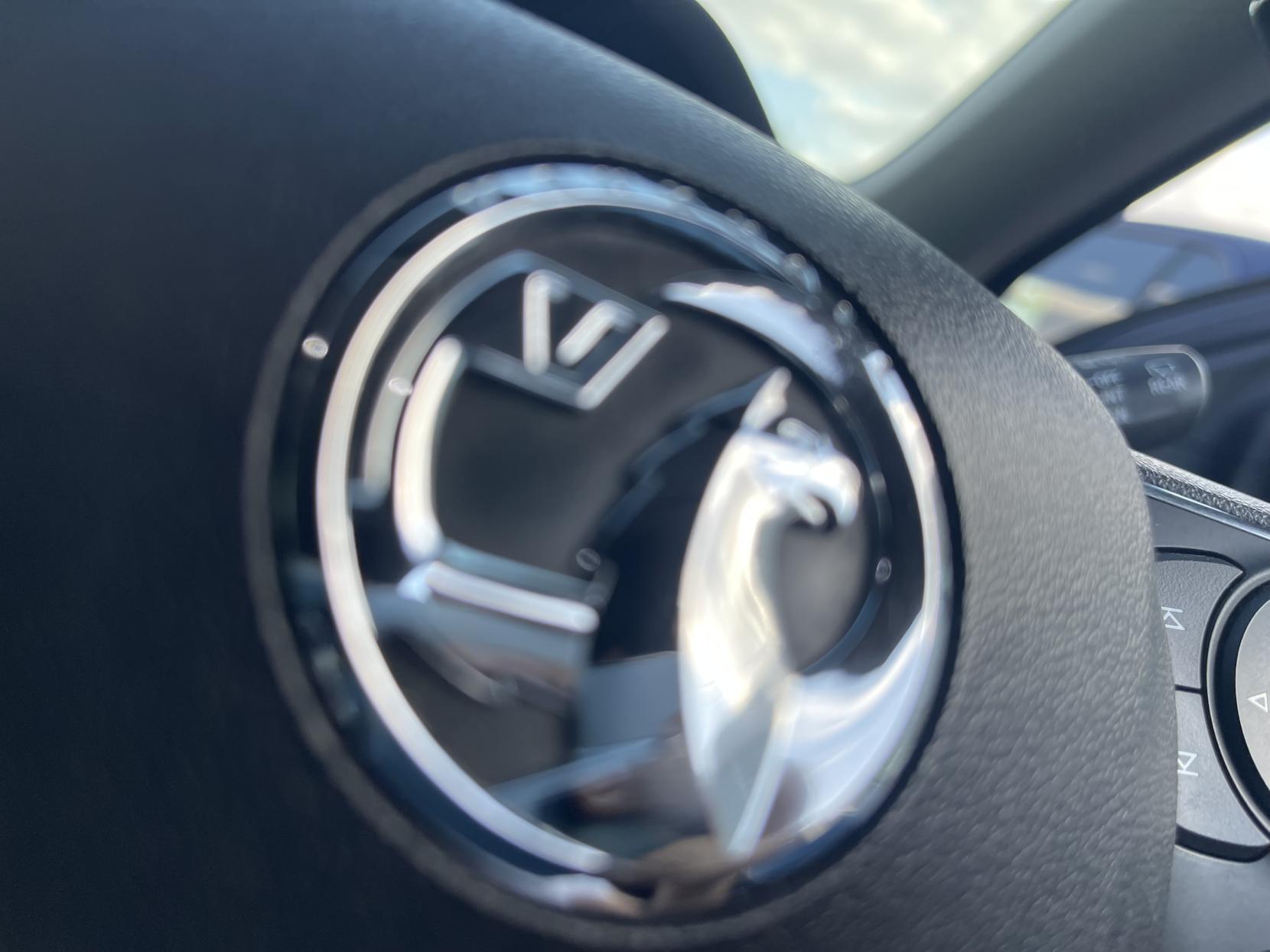 Vauxhall Insignia 1.6 Turbo D BlueInjection Design Nav Grand Sport 5dr Diesel Automatic Euro 6 (s/s) (136 ps)
