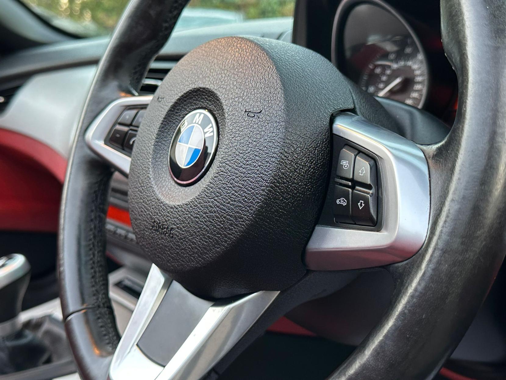 BMW Z4 2.5 23i Convertible 2dr Petrol Manual sDrive Euro 5 (204 ps)