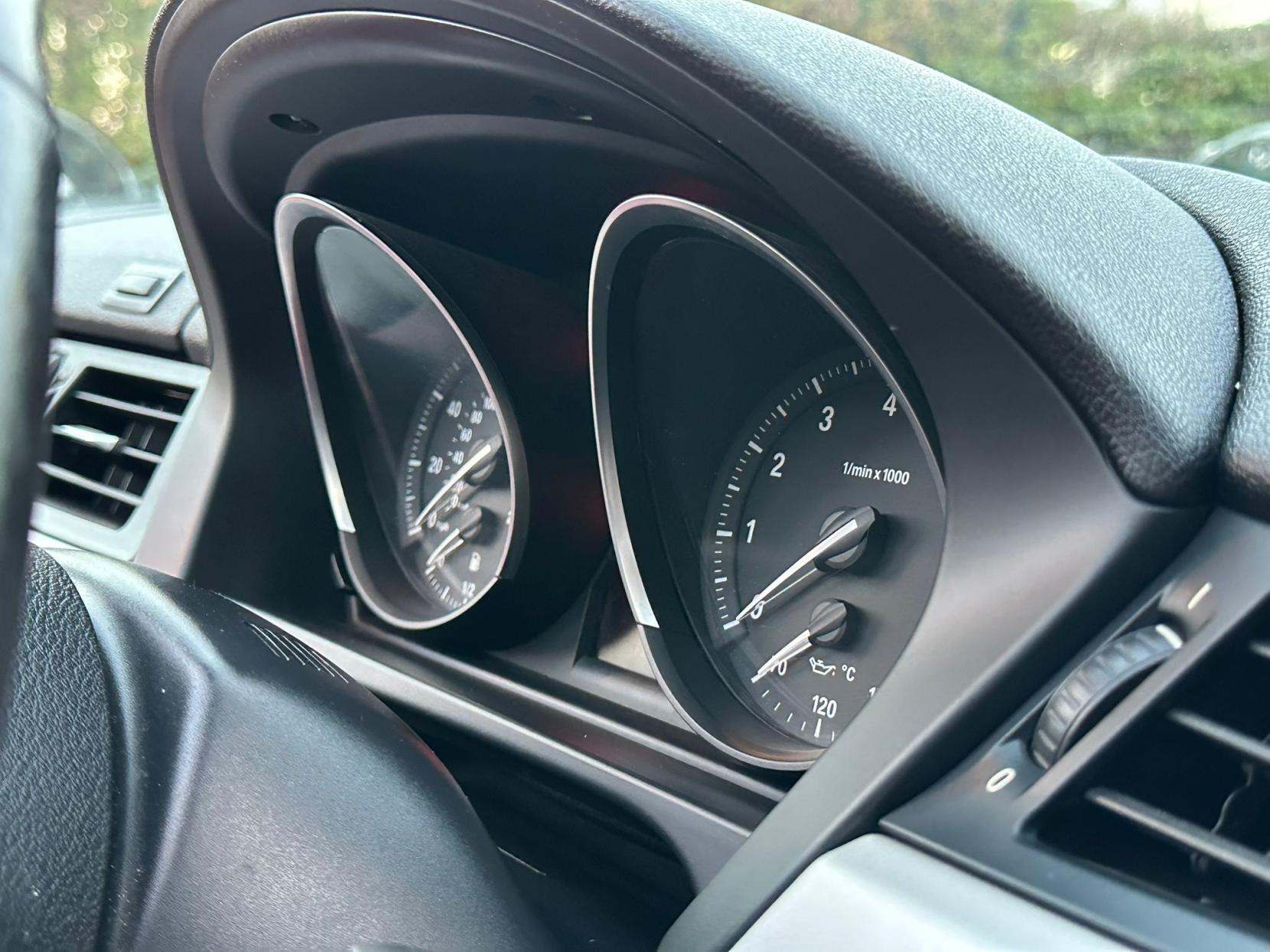 BMW Z4 2.5 23i Convertible 2dr Petrol Manual sDrive Euro 5 (204 ps)