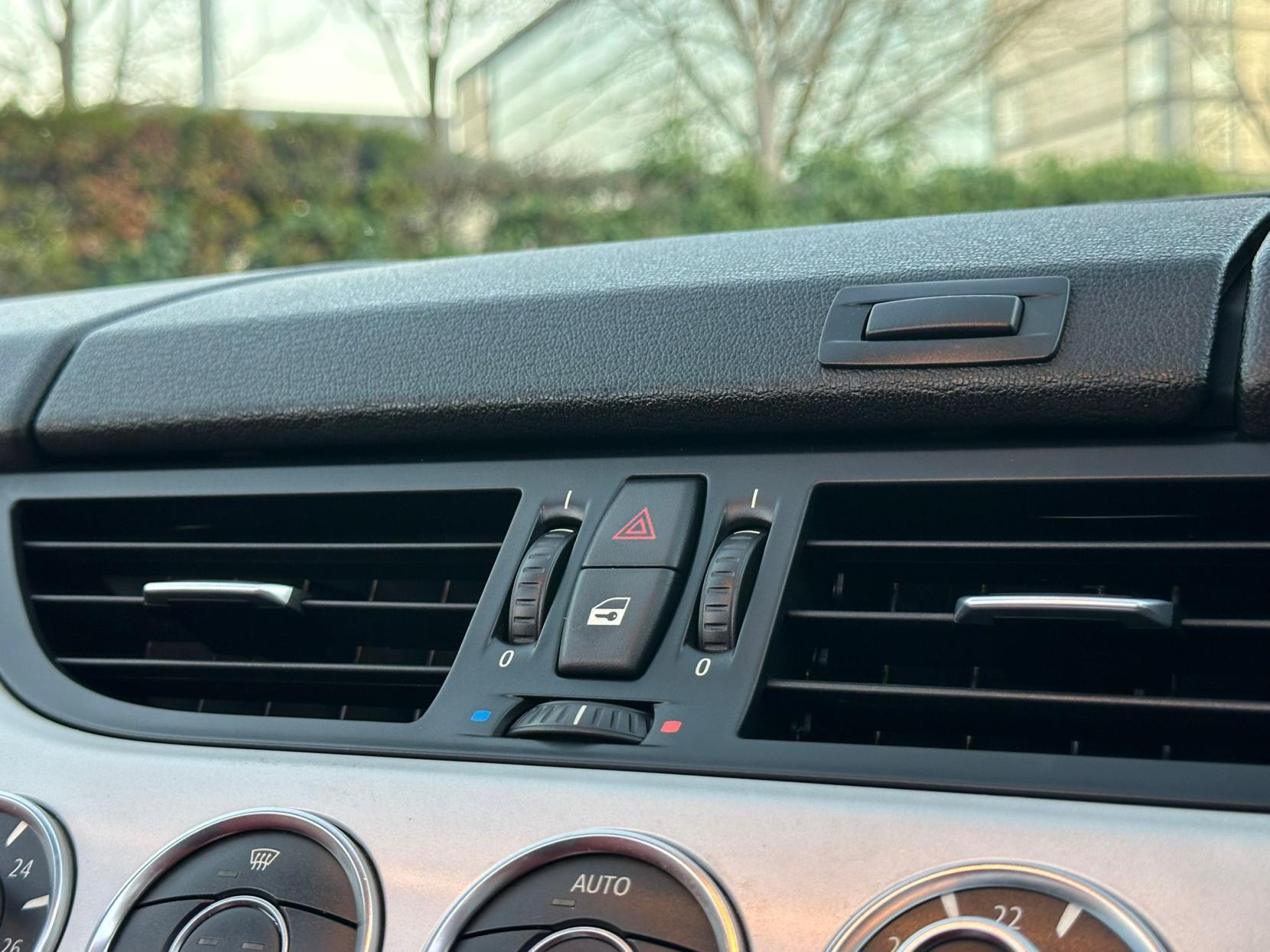 BMW Z4 2.5 23i Convertible 2dr Petrol Manual sDrive Euro 5 (204 ps)