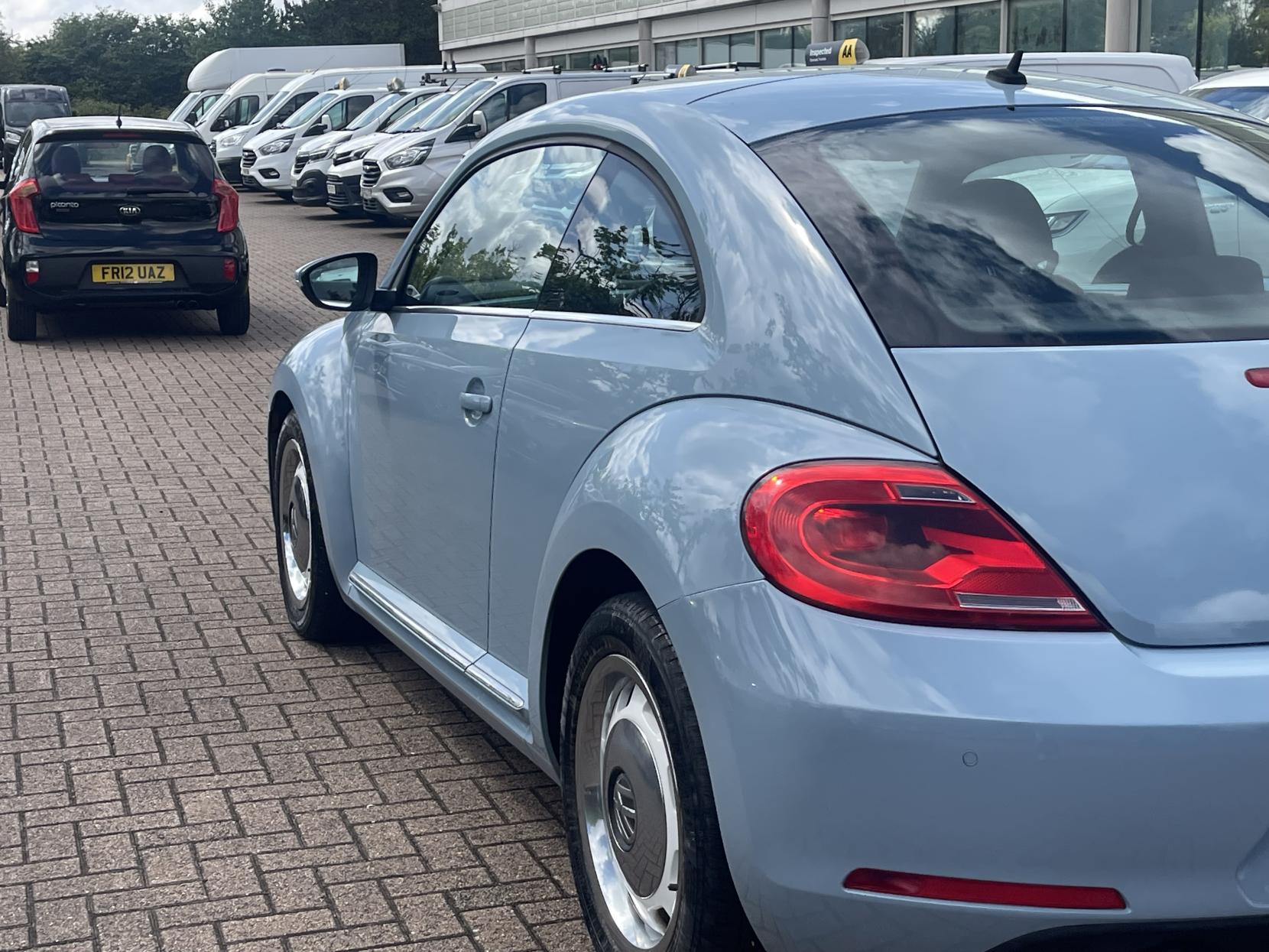 Volkswagen Beetle 1.2 TSI Design Hatchback 3dr Petrol DSG Euro 5 (105 ps)