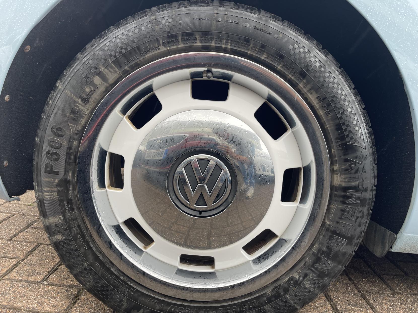 Volkswagen Beetle 1.2 TSI Design Hatchback 3dr Petrol DSG Euro 5 (105 ps)