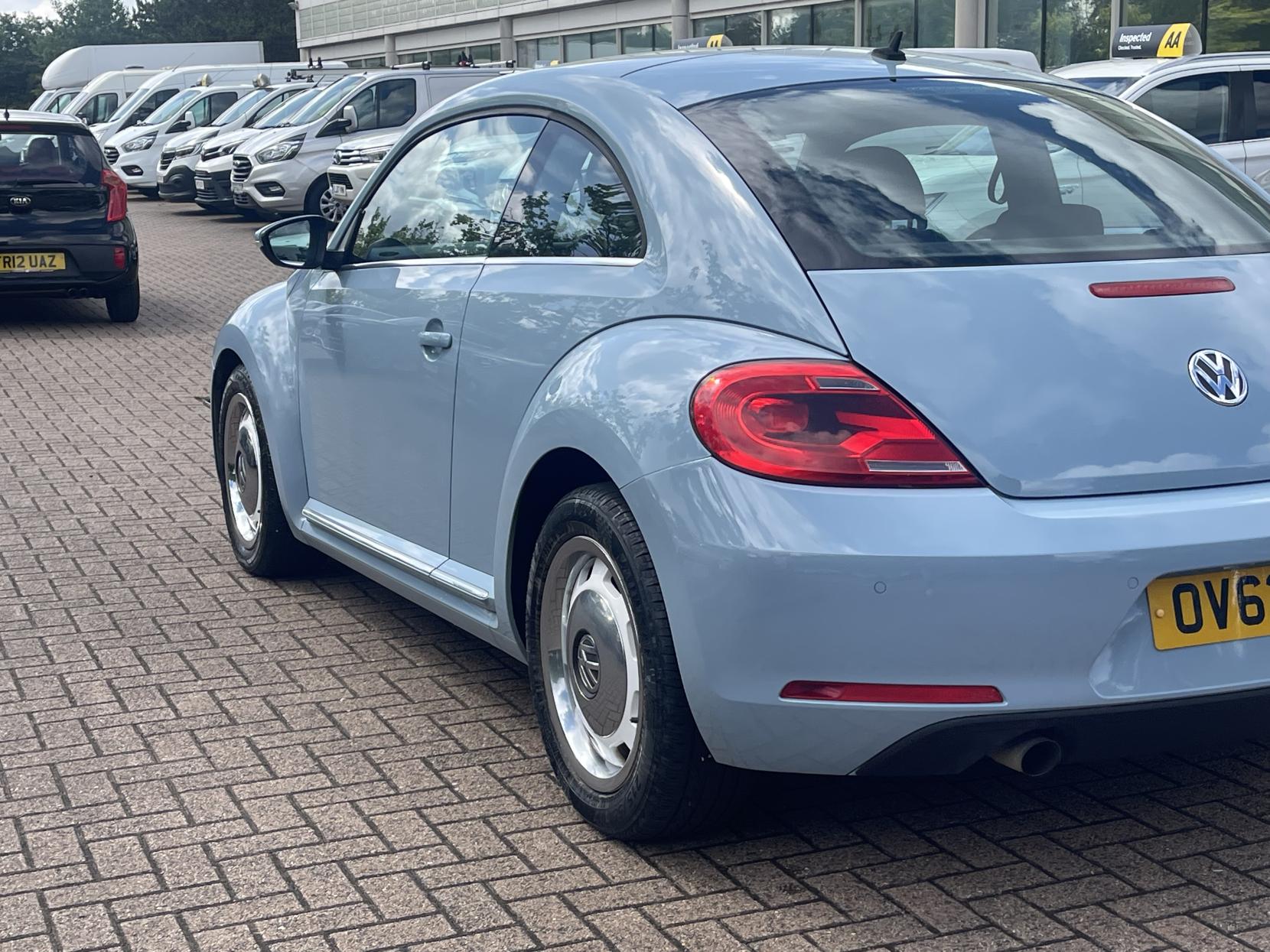 Volkswagen Beetle 1.2 TSI Design Hatchback 3dr Petrol DSG Euro 5 (105 ps)