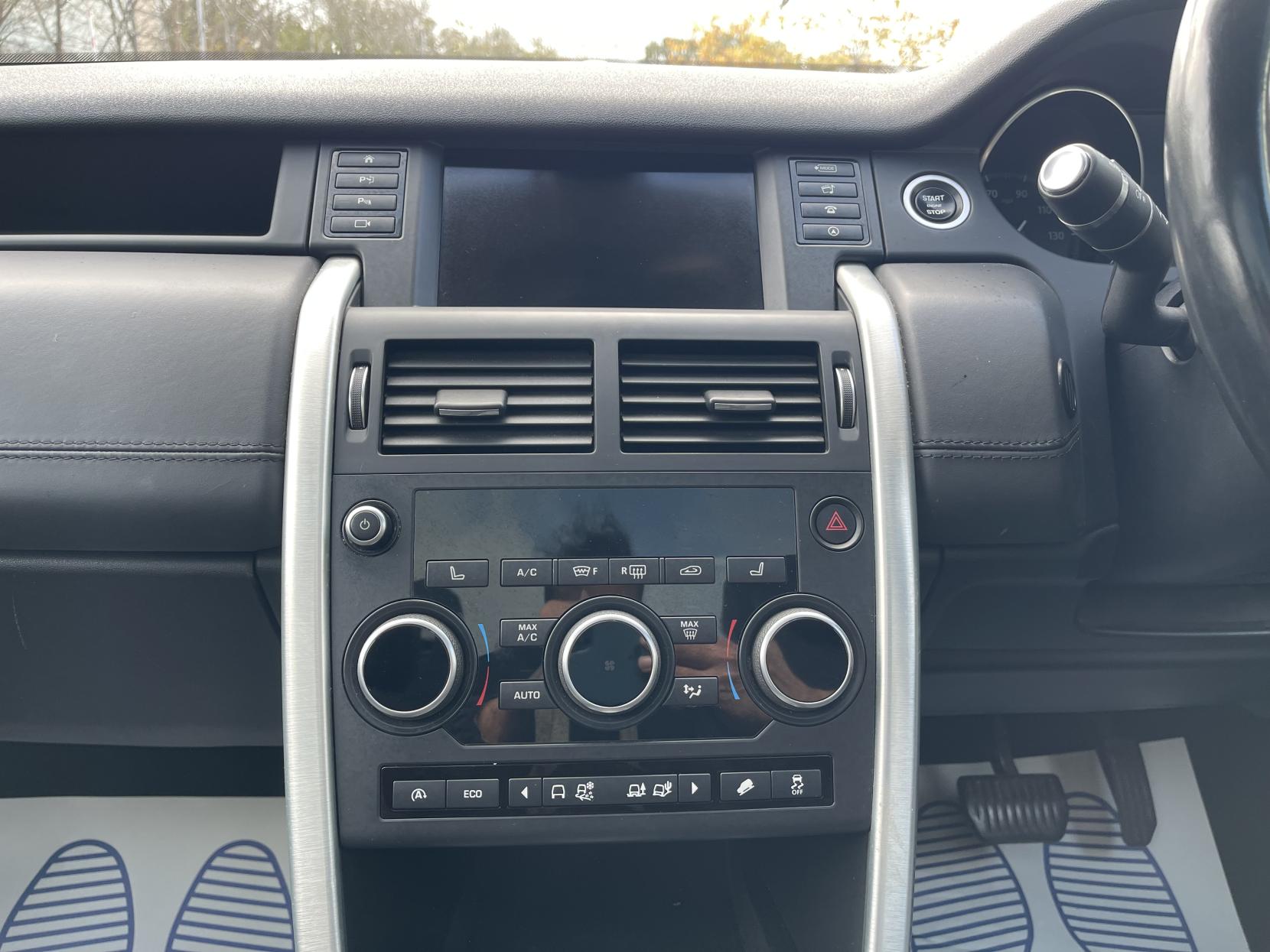 Land Rover Discovery Sport 2.0 TD4 HSE Luxury SUV 5dr Diesel Auto 4WD Euro 6 (s/s) (180 ps)