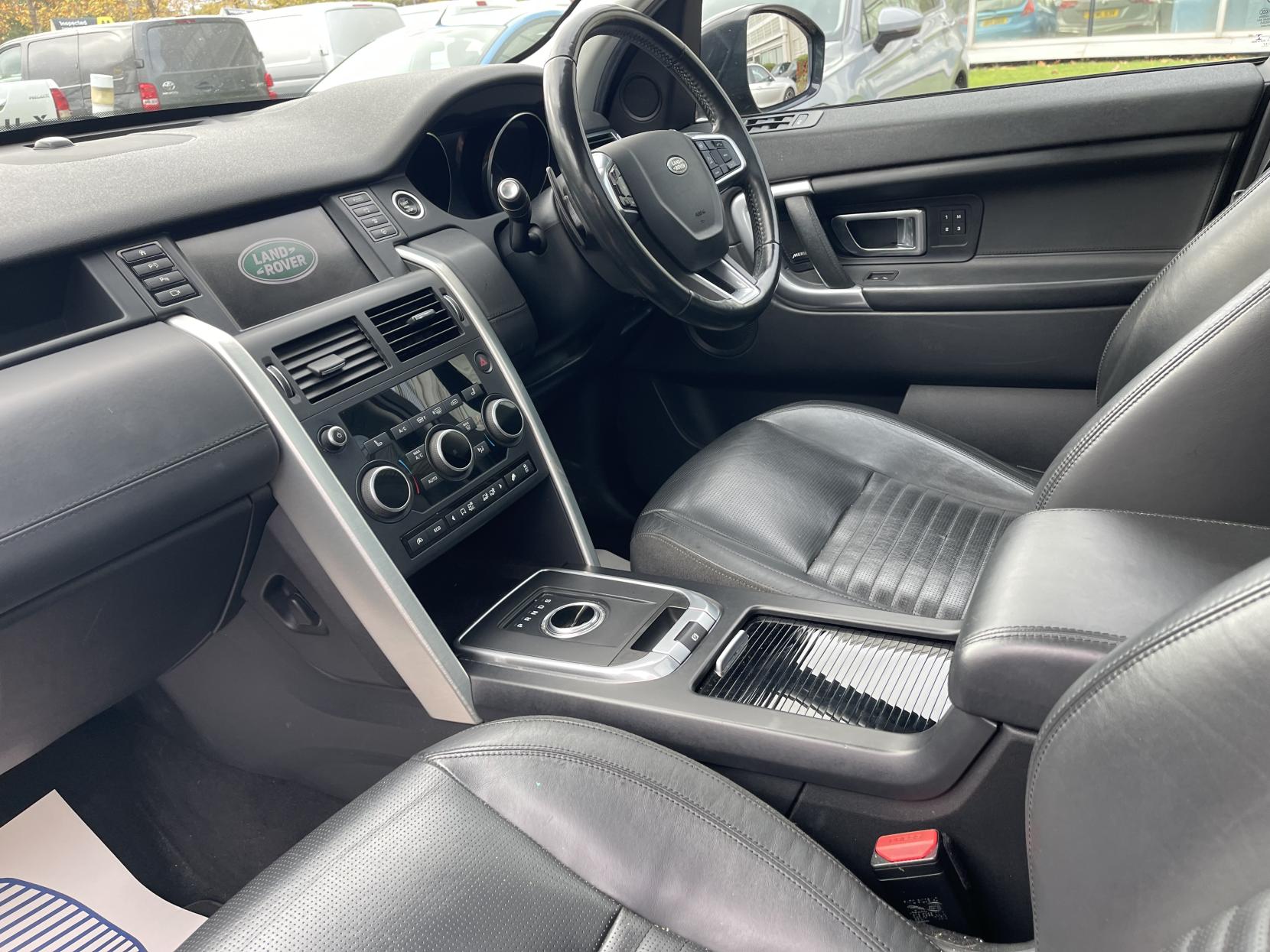 Land Rover Discovery Sport 2.0 TD4 HSE Luxury SUV 5dr Diesel Auto 4WD Euro 6 (s/s) (180 ps)