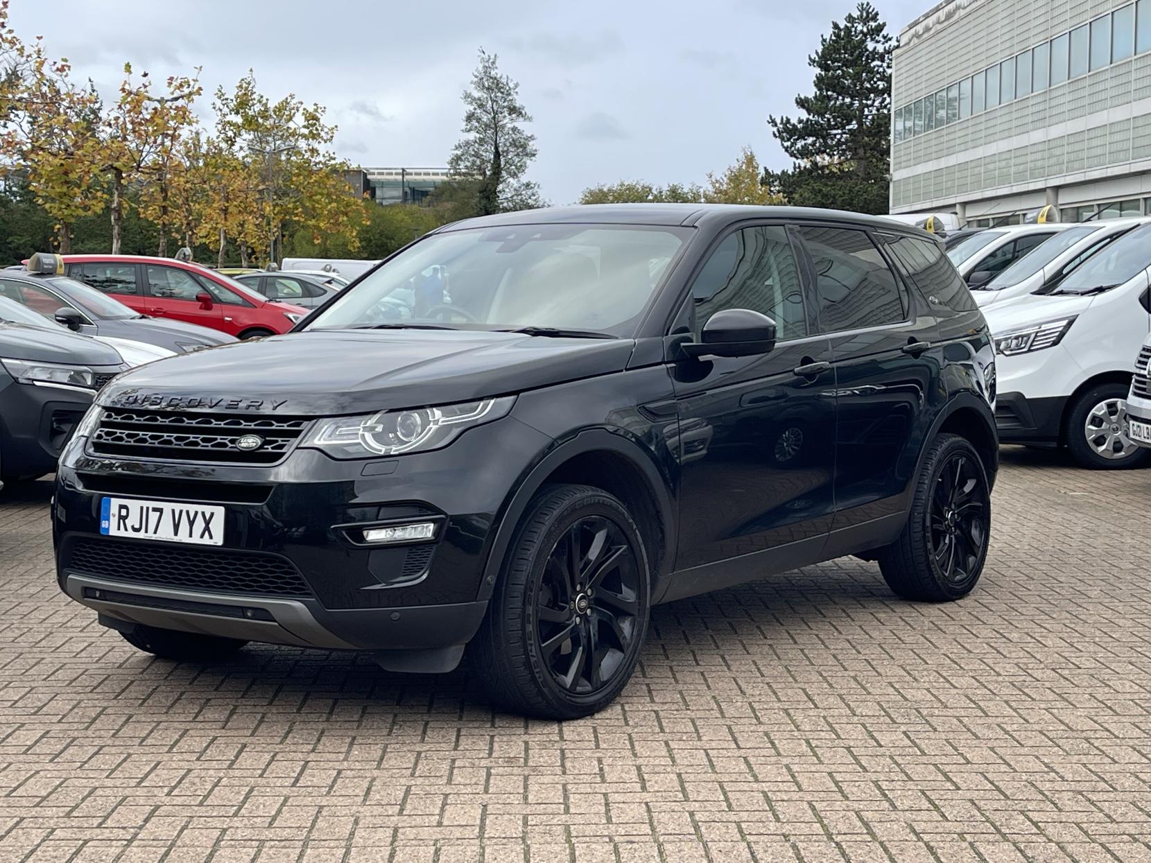 Land Rover Discovery Sport 2.0 TD4 HSE Luxury SUV 5dr Diesel Auto 4WD Euro 6 (s/s) (180 ps)
