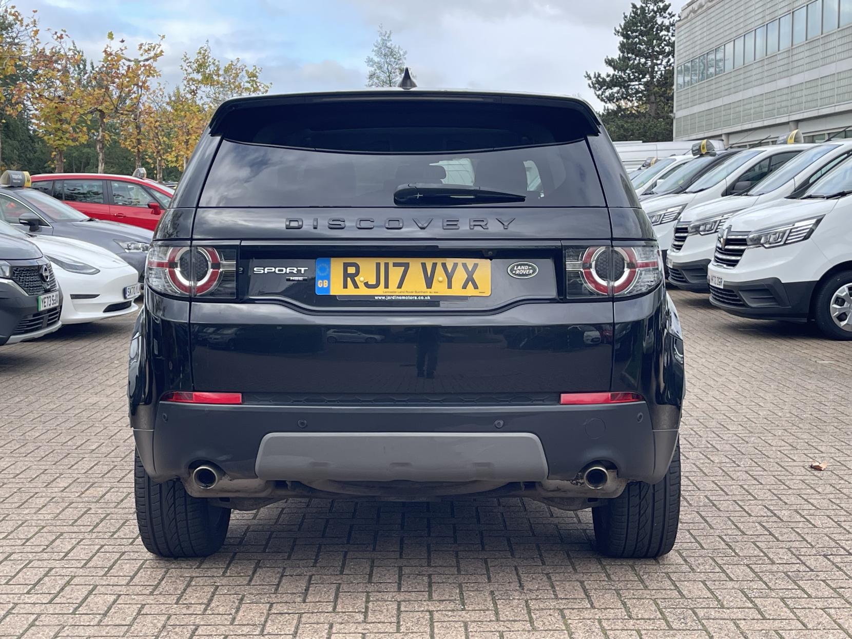 Land Rover Discovery Sport 2.0 TD4 HSE Luxury SUV 5dr Diesel Auto 4WD Euro 6 (s/s) (180 ps)
