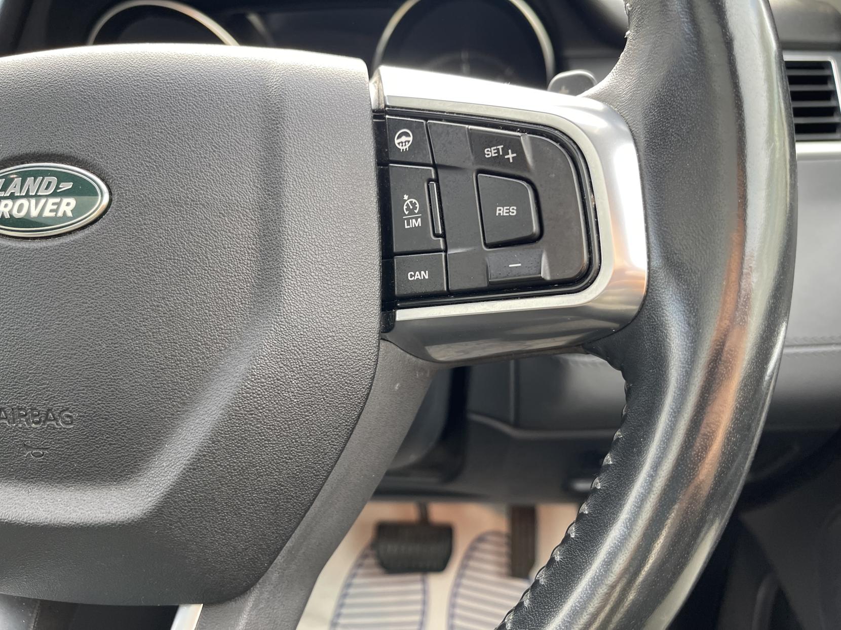 Land Rover Discovery Sport 2.0 TD4 HSE Luxury SUV 5dr Diesel Auto 4WD Euro 6 (s/s) (180 ps)