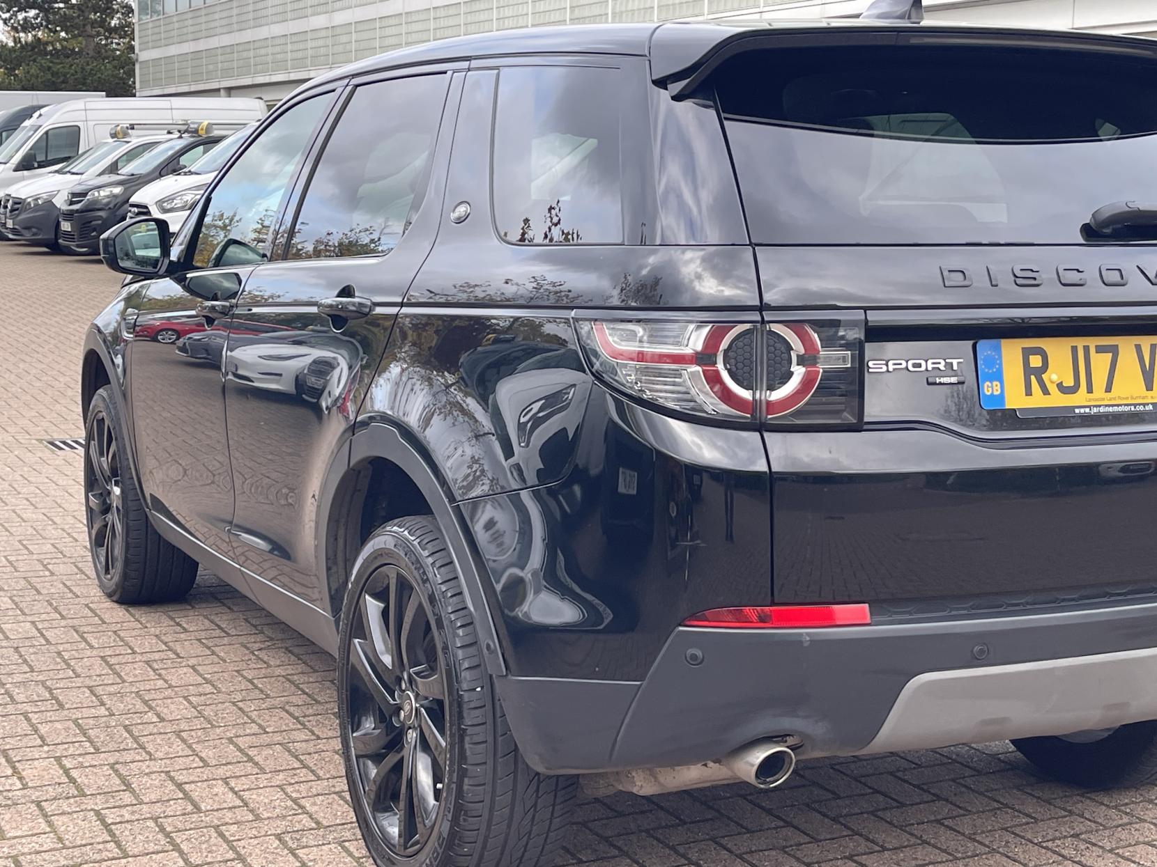 Land Rover Discovery Sport 2.0 TD4 HSE Luxury SUV 5dr Diesel Auto 4WD Euro 6 (s/s) (180 ps)