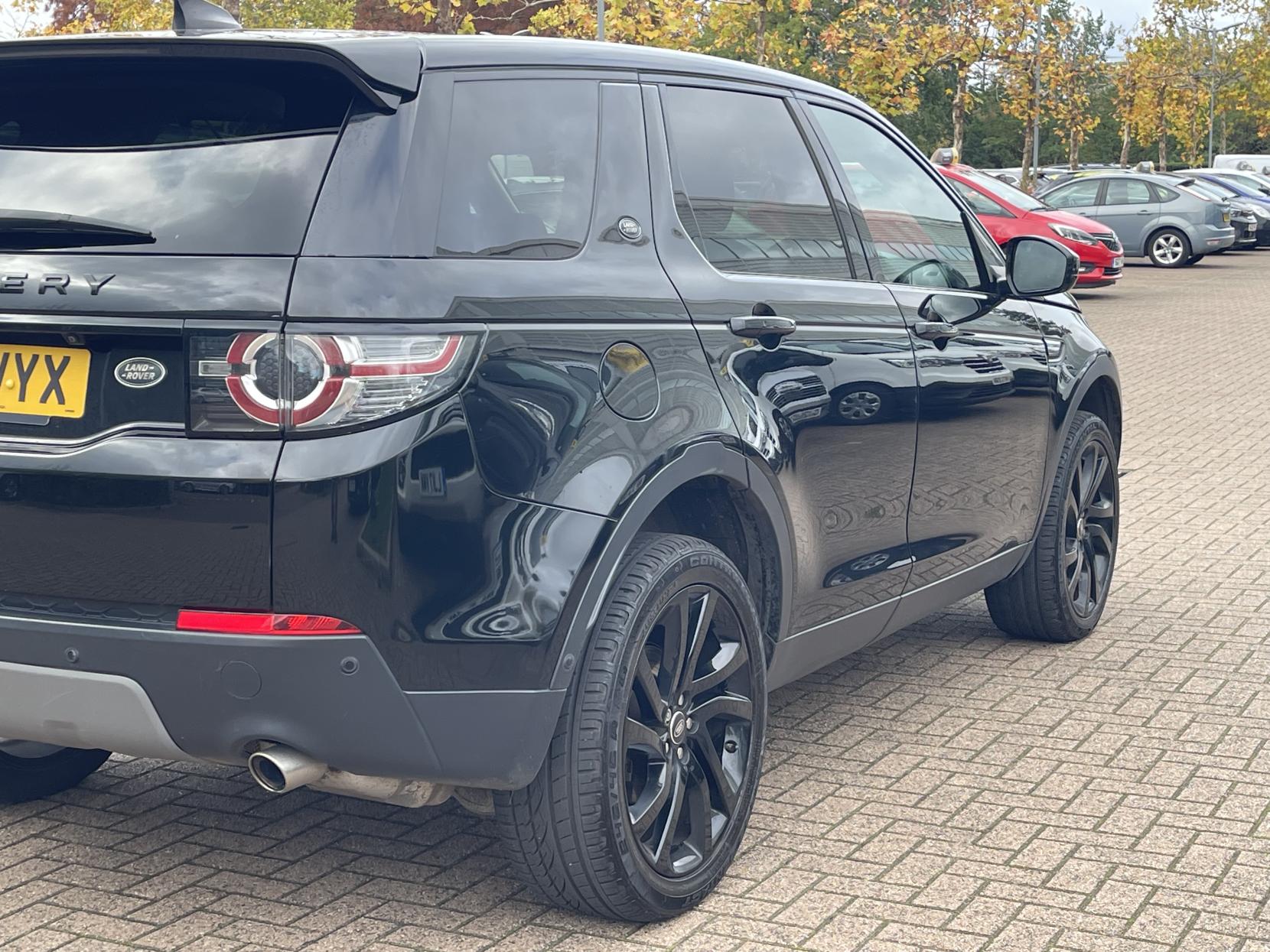 Land Rover Discovery Sport 2.0 TD4 HSE Luxury SUV 5dr Diesel Auto 4WD Euro 6 (s/s) (180 ps)