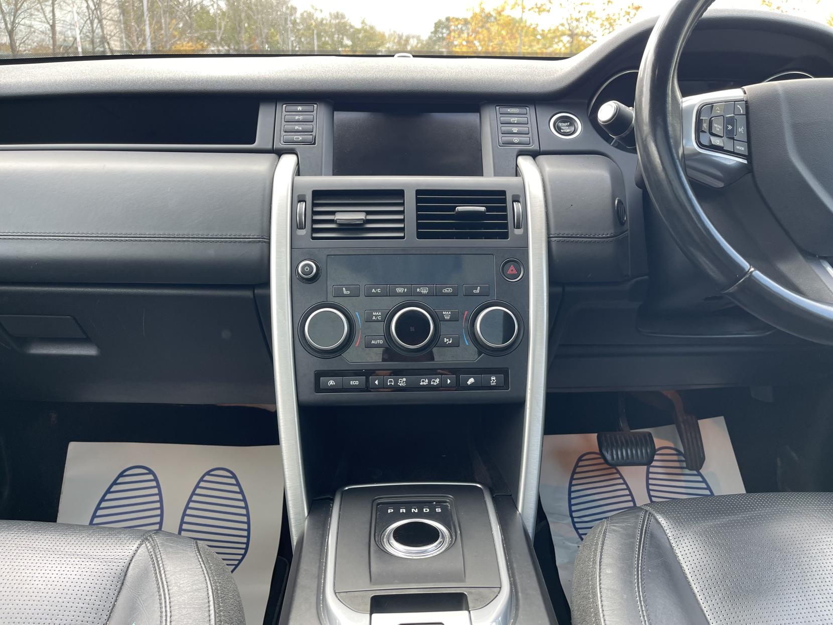 Land Rover Discovery Sport 2.0 TD4 HSE Luxury SUV 5dr Diesel Auto 4WD Euro 6 (s/s) (180 ps)