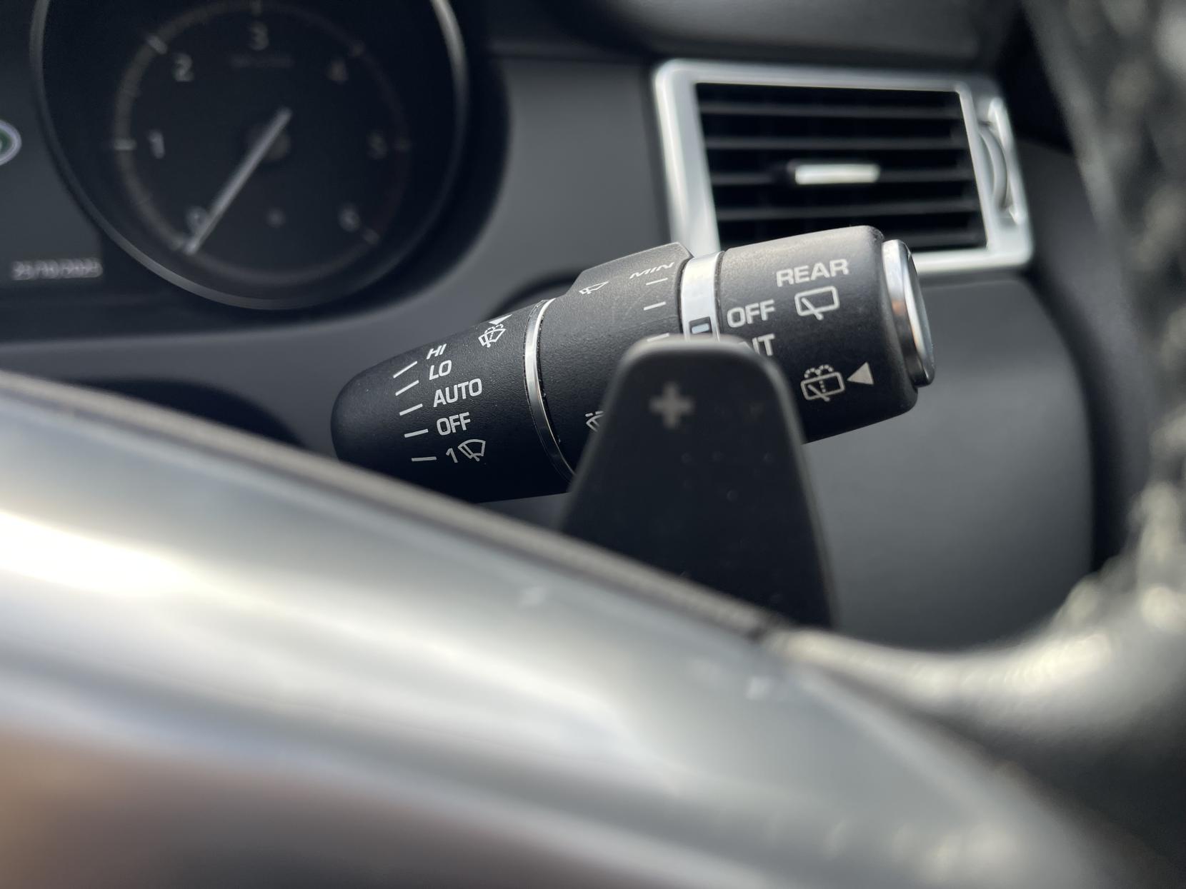 Land Rover Discovery Sport 2.0 TD4 HSE Luxury SUV 5dr Diesel Auto 4WD Euro 6 (s/s) (180 ps)