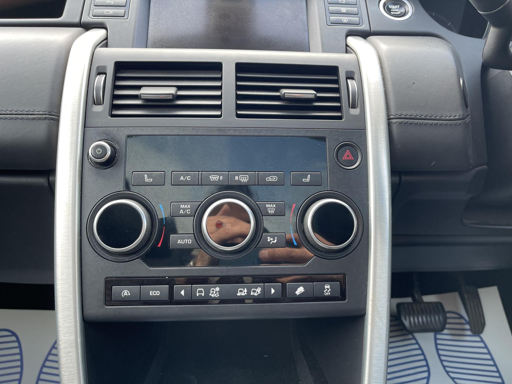 Land Rover Discovery Sport 2.0 TD4 HSE Luxury SUV 5dr Diesel Auto 4WD Euro 6 (s/s) (180 ps)