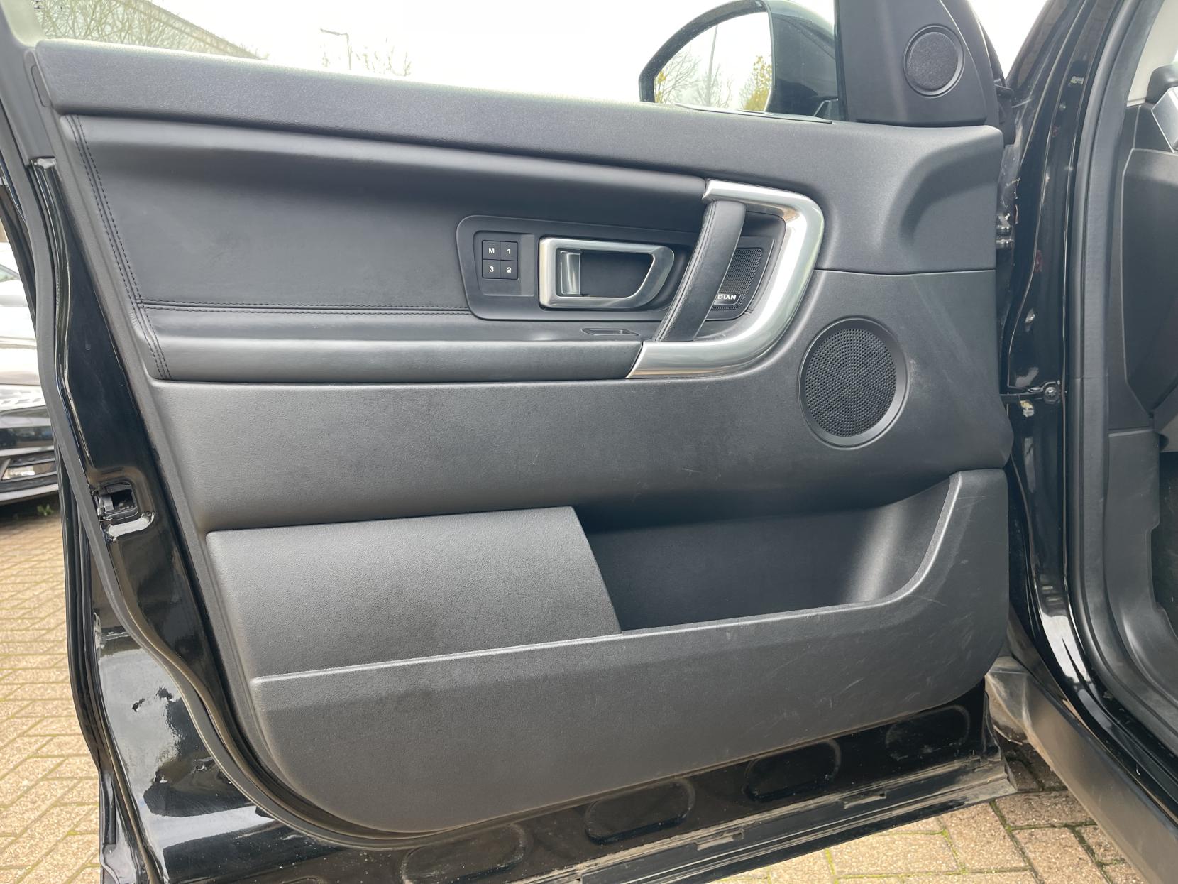 Land Rover Discovery Sport 2.0 TD4 HSE Luxury SUV 5dr Diesel Auto 4WD Euro 6 (s/s) (180 ps)