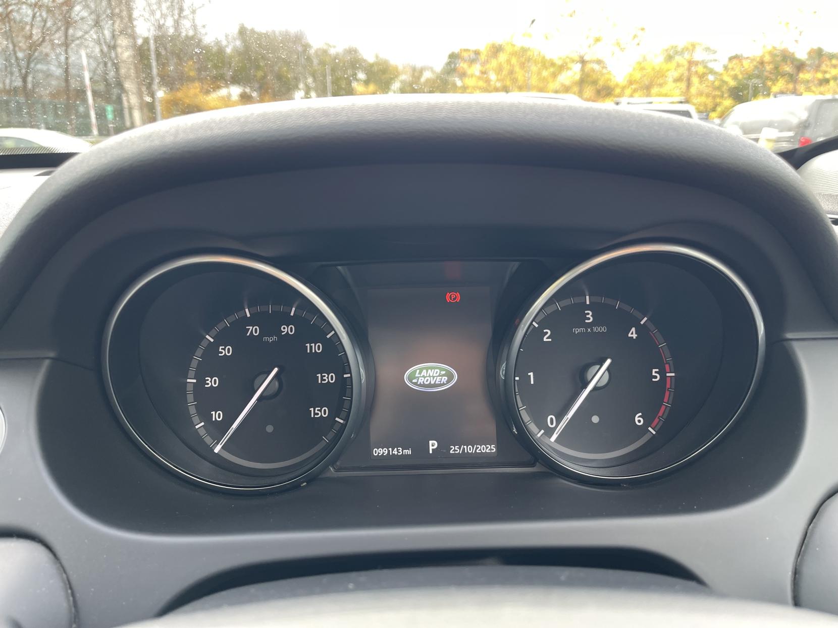 Land Rover Discovery Sport 2.0 TD4 HSE Luxury SUV 5dr Diesel Auto 4WD Euro 6 (s/s) (180 ps)