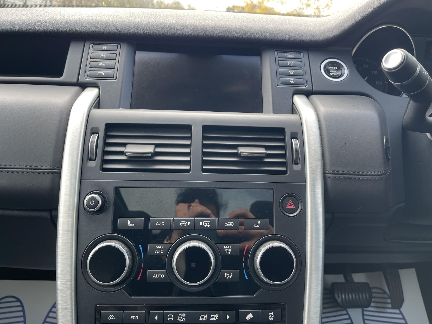 Land Rover Discovery Sport 2.0 TD4 HSE Luxury SUV 5dr Diesel Auto 4WD Euro 6 (s/s) (180 ps)