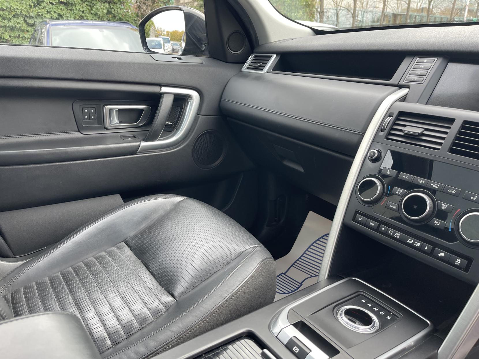 Land Rover Discovery Sport 2.0 TD4 HSE Luxury SUV 5dr Diesel Auto 4WD Euro 6 (s/s) (180 ps)