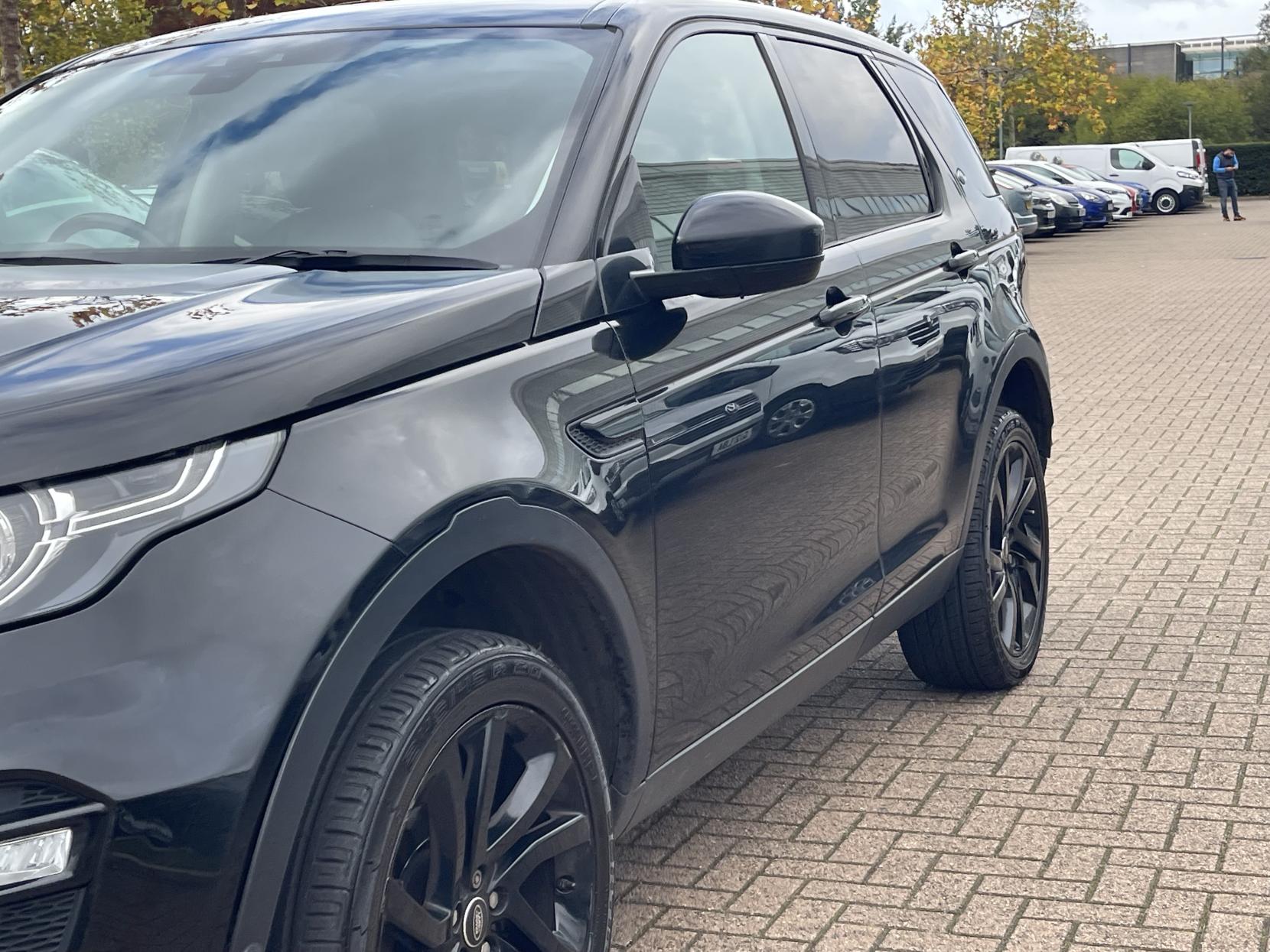 Land Rover Discovery Sport 2.0 TD4 HSE Luxury SUV 5dr Diesel Auto 4WD Euro 6 (s/s) (180 ps)