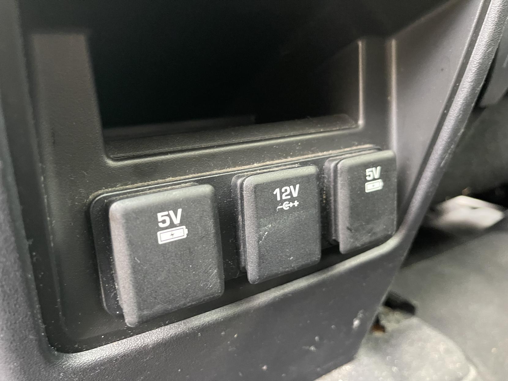 Land Rover Discovery Sport 2.0 TD4 HSE Luxury SUV 5dr Diesel Auto 4WD Euro 6 (s/s) (180 ps)