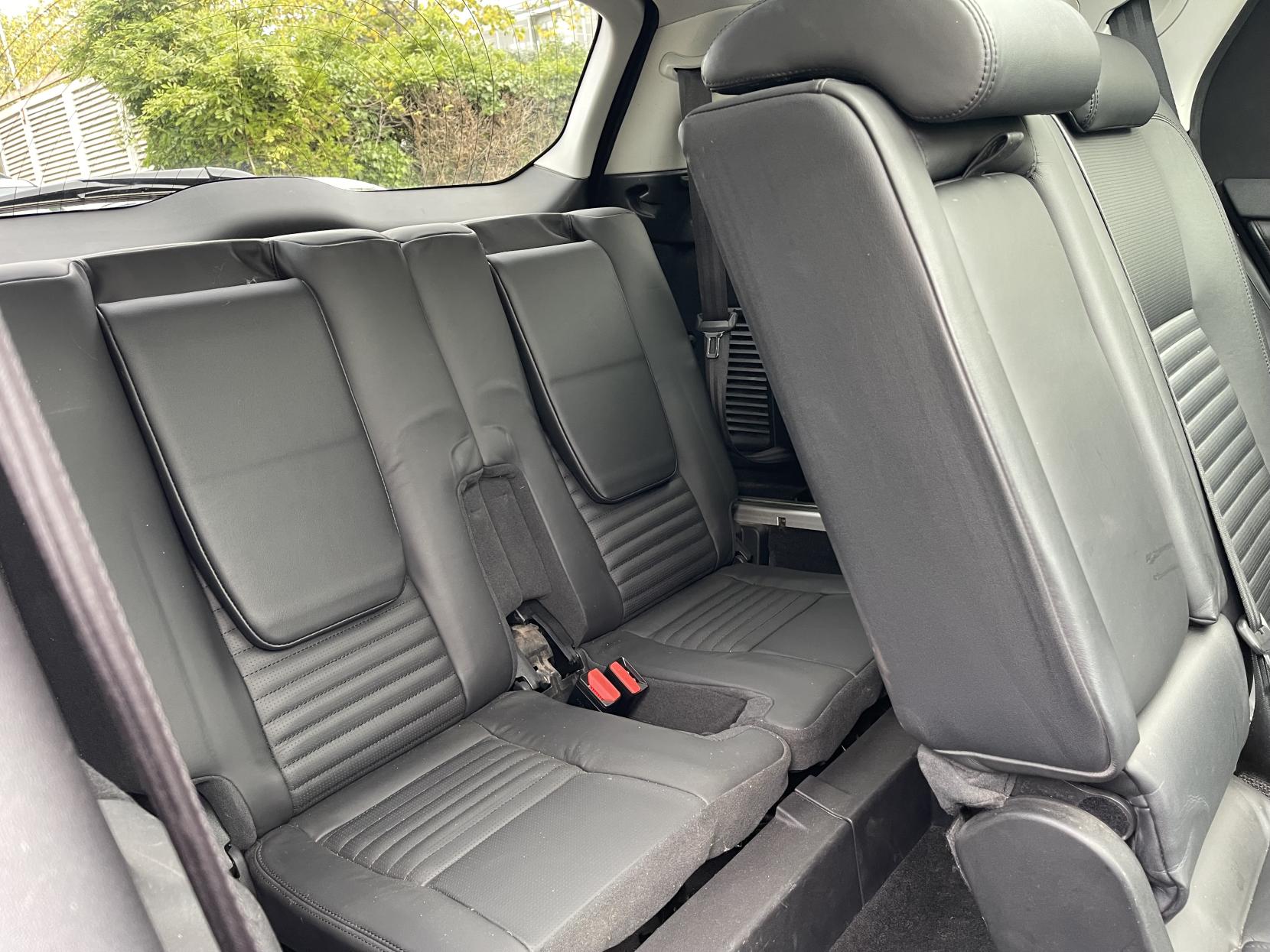 Land Rover Discovery Sport 2.0 TD4 HSE Luxury SUV 5dr Diesel Auto 4WD Euro 6 (s/s) (180 ps)