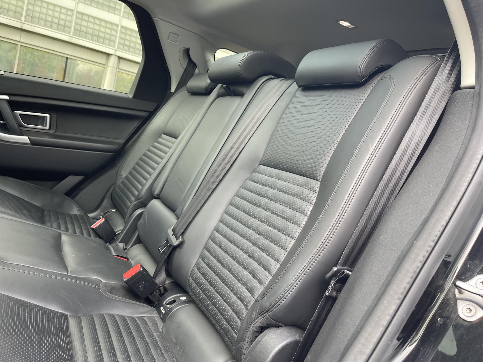 Land Rover Discovery Sport 2.0 TD4 HSE Luxury SUV 5dr Diesel Auto 4WD Euro 6 (s/s) (180 ps)