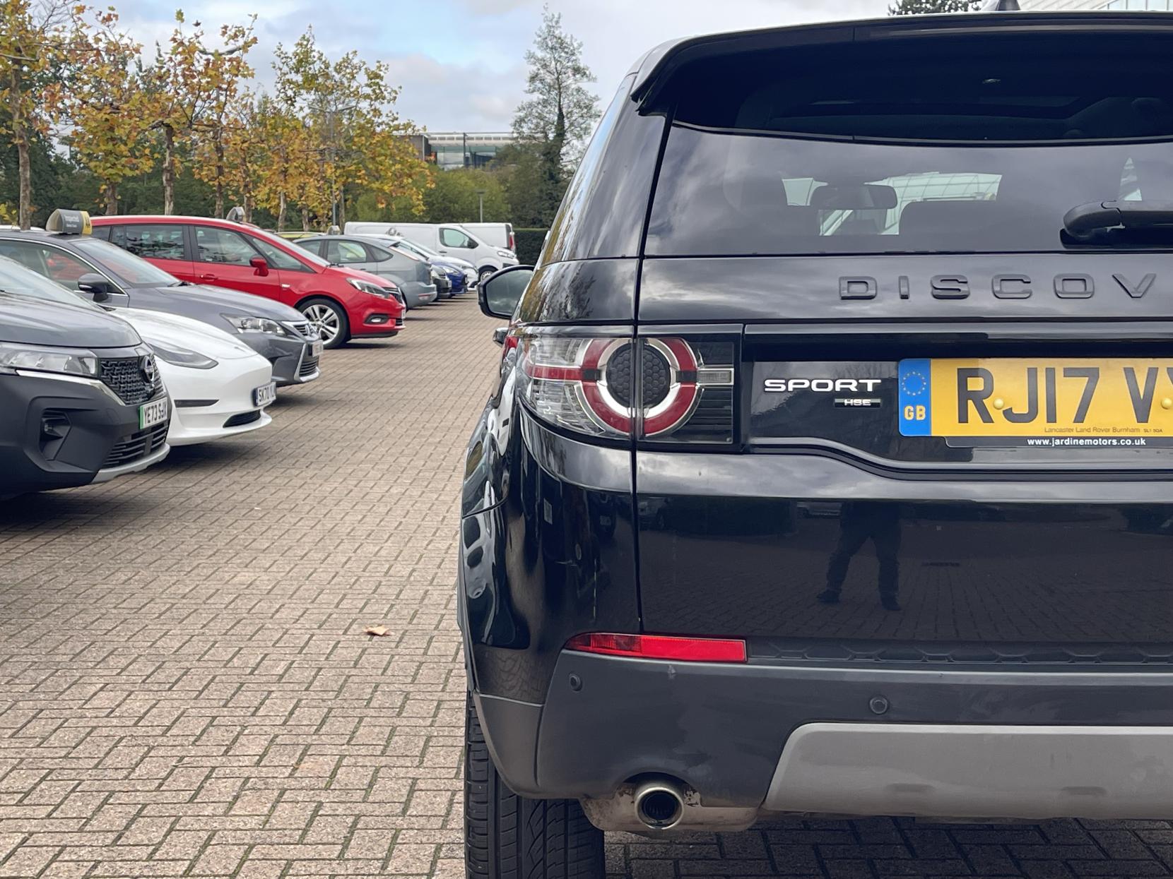 Land Rover Discovery Sport 2.0 TD4 HSE Luxury SUV 5dr Diesel Auto 4WD Euro 6 (s/s) (180 ps)