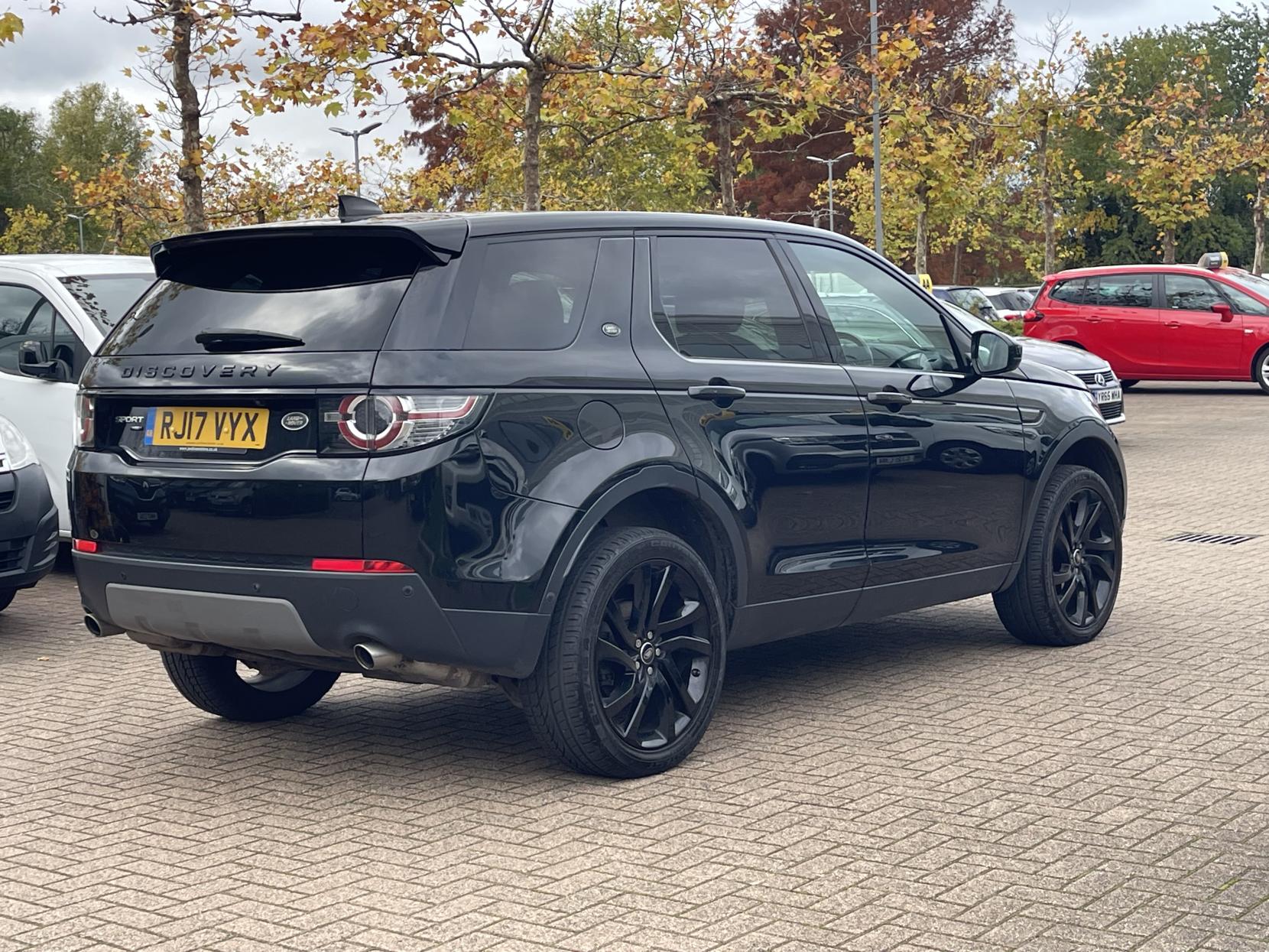 Land Rover Discovery Sport 2.0 TD4 HSE Luxury SUV 5dr Diesel Auto 4WD Euro 6 (s/s) (180 ps)