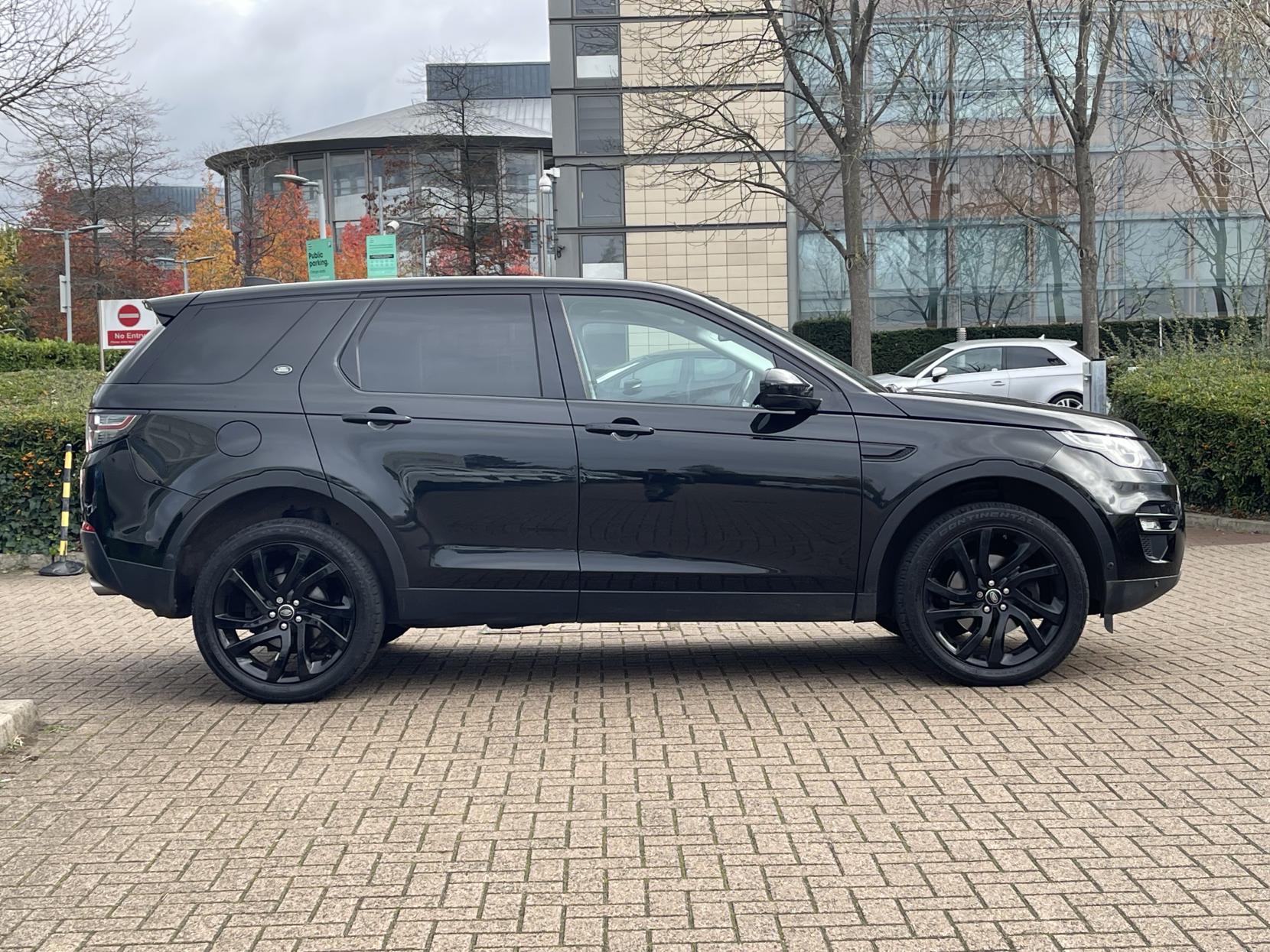 Land Rover Discovery Sport 2.0 TD4 HSE Luxury SUV 5dr Diesel Auto 4WD Euro 6 (s/s) (180 ps)