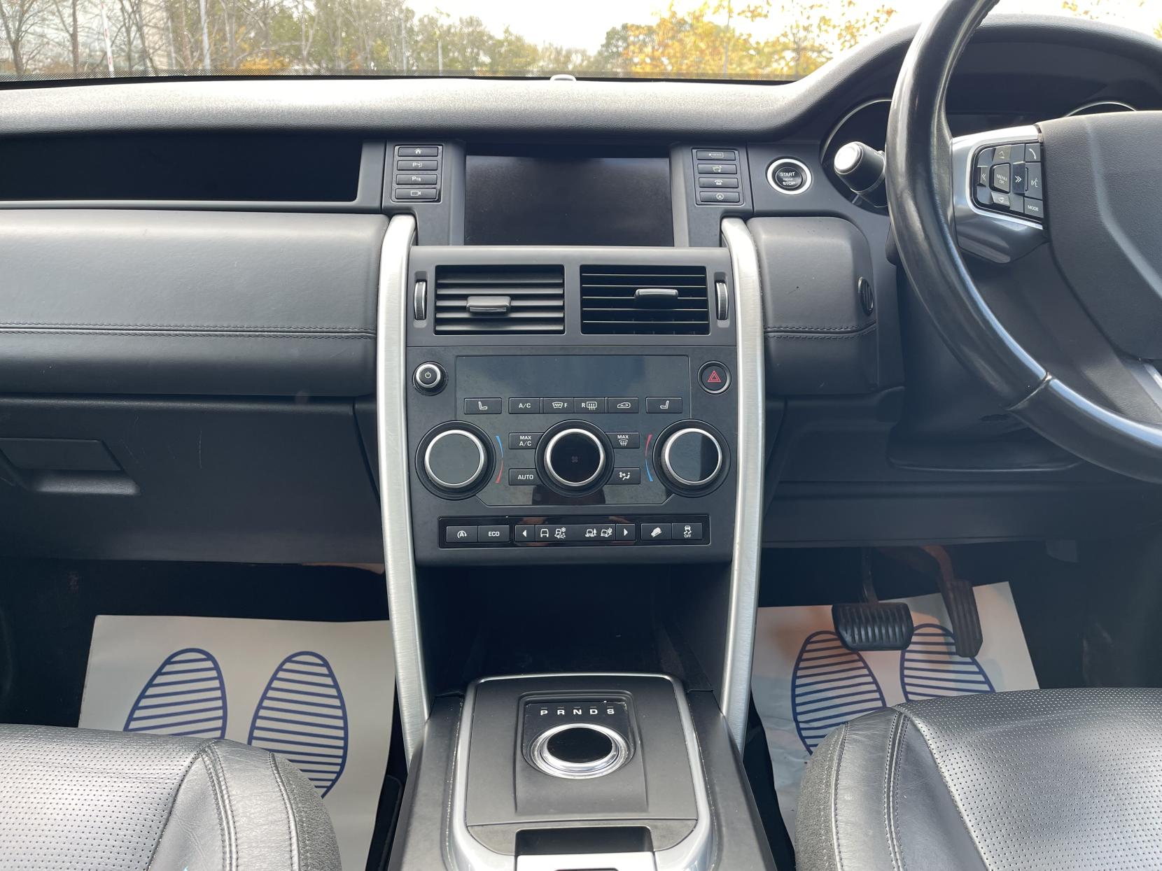 Land Rover Discovery Sport 2.0 TD4 HSE Luxury SUV 5dr Diesel Auto 4WD Euro 6 (s/s) (180 ps)