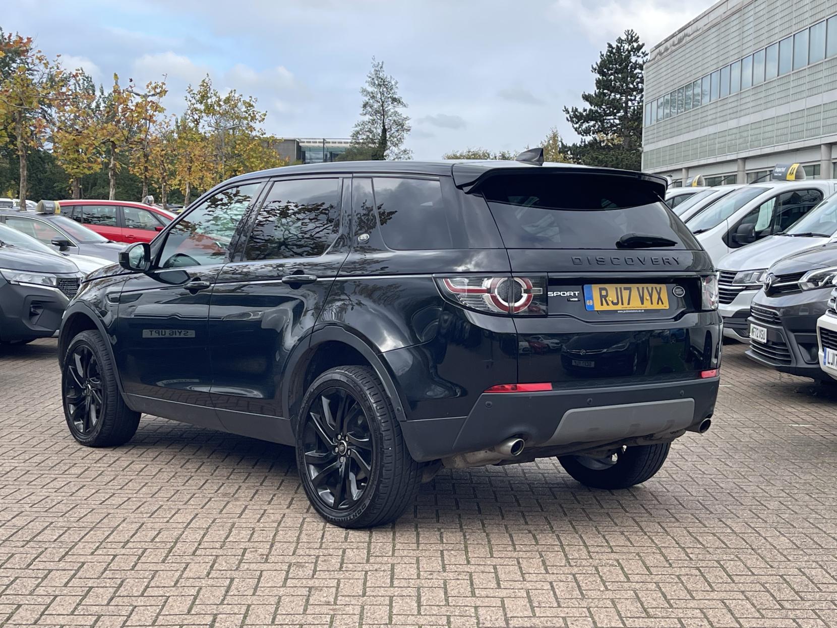 Land Rover Discovery Sport 2.0 TD4 HSE Luxury SUV 5dr Diesel Auto 4WD Euro 6 (s/s) (180 ps)