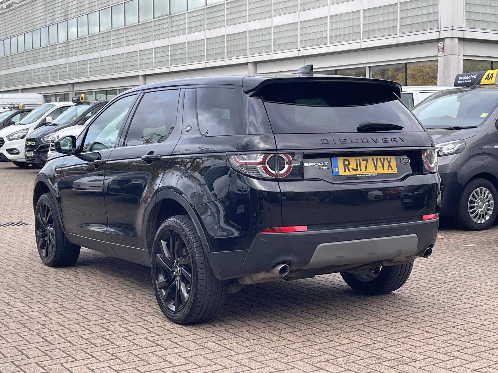 Land Rover Discovery Sport 2.0 TD4 HSE Luxury SUV 5dr Diesel Auto 4WD Euro 6 (s/s) (180 ps)