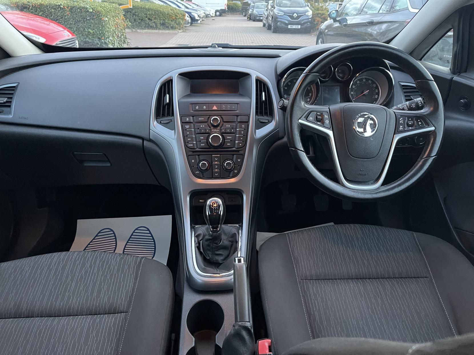 Vauxhall Astra GTC 1.4T Sport Coupe 3dr Petrol Manual Euro 5 (s/s) (140 ps)