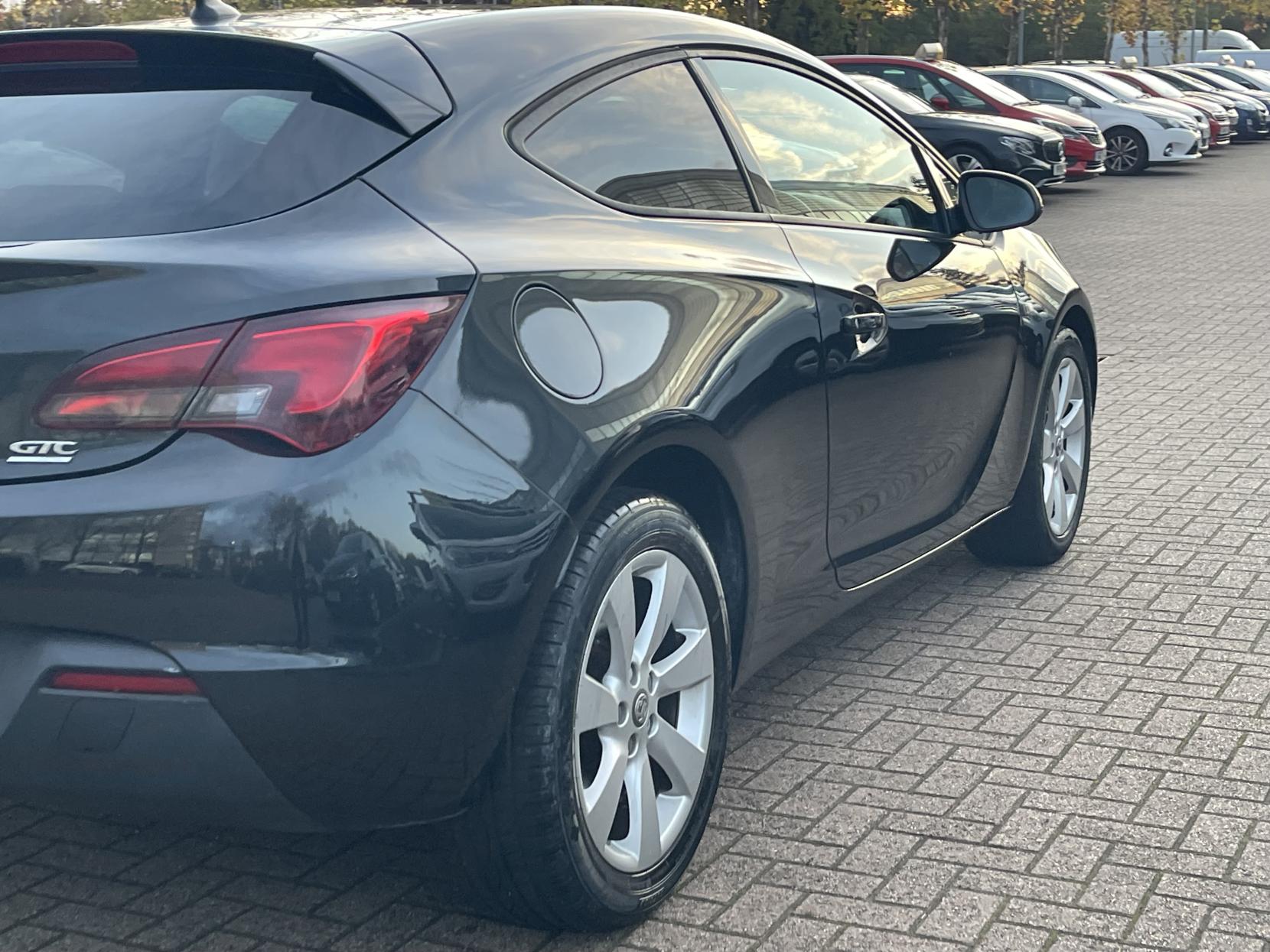 Vauxhall Astra GTC 1.4T Sport Coupe 3dr Petrol Manual Euro 5 (s/s) (140 ps)
