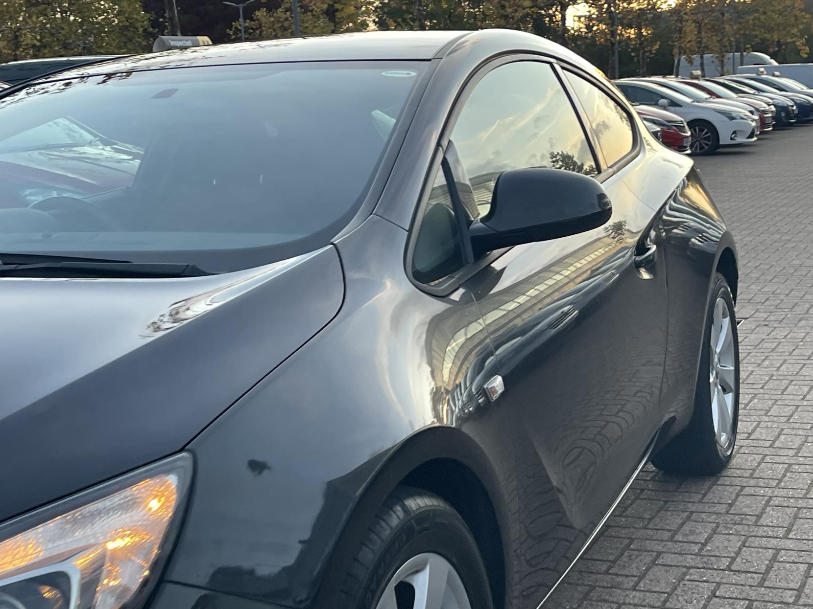 Vauxhall Astra GTC 1.4T Sport Coupe 3dr Petrol Manual Euro 5 (s/s) (140 ps)