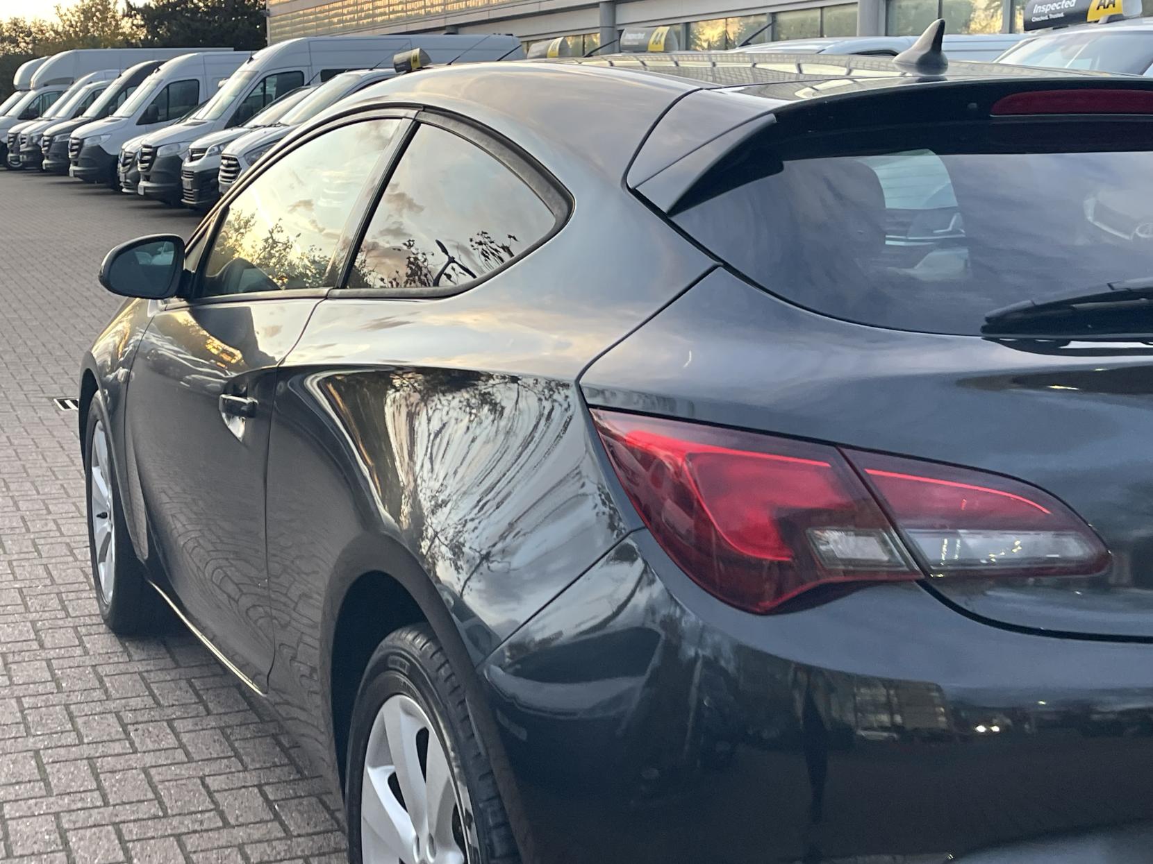 Vauxhall Astra GTC 1.4T Sport Coupe 3dr Petrol Manual Euro 5 (s/s) (140 ps)