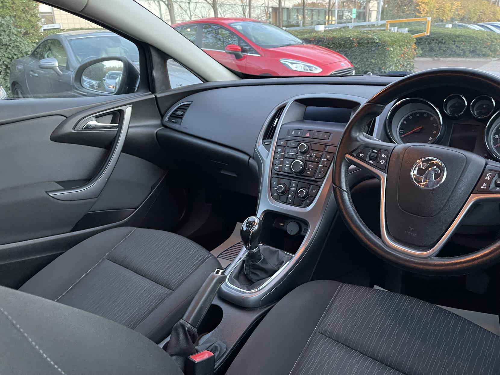 Vauxhall Astra GTC 1.4T Sport Coupe 3dr Petrol Manual Euro 5 (s/s) (140 ps)