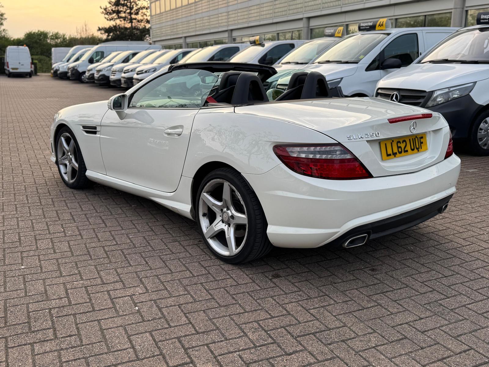 Mercedes-Benz SLK 2.1 SLK250 CDI BlueEfficiency AMG Sport Convertible 2dr Diesel G-Tronic+ Euro 5 (s/s) (204 ps)