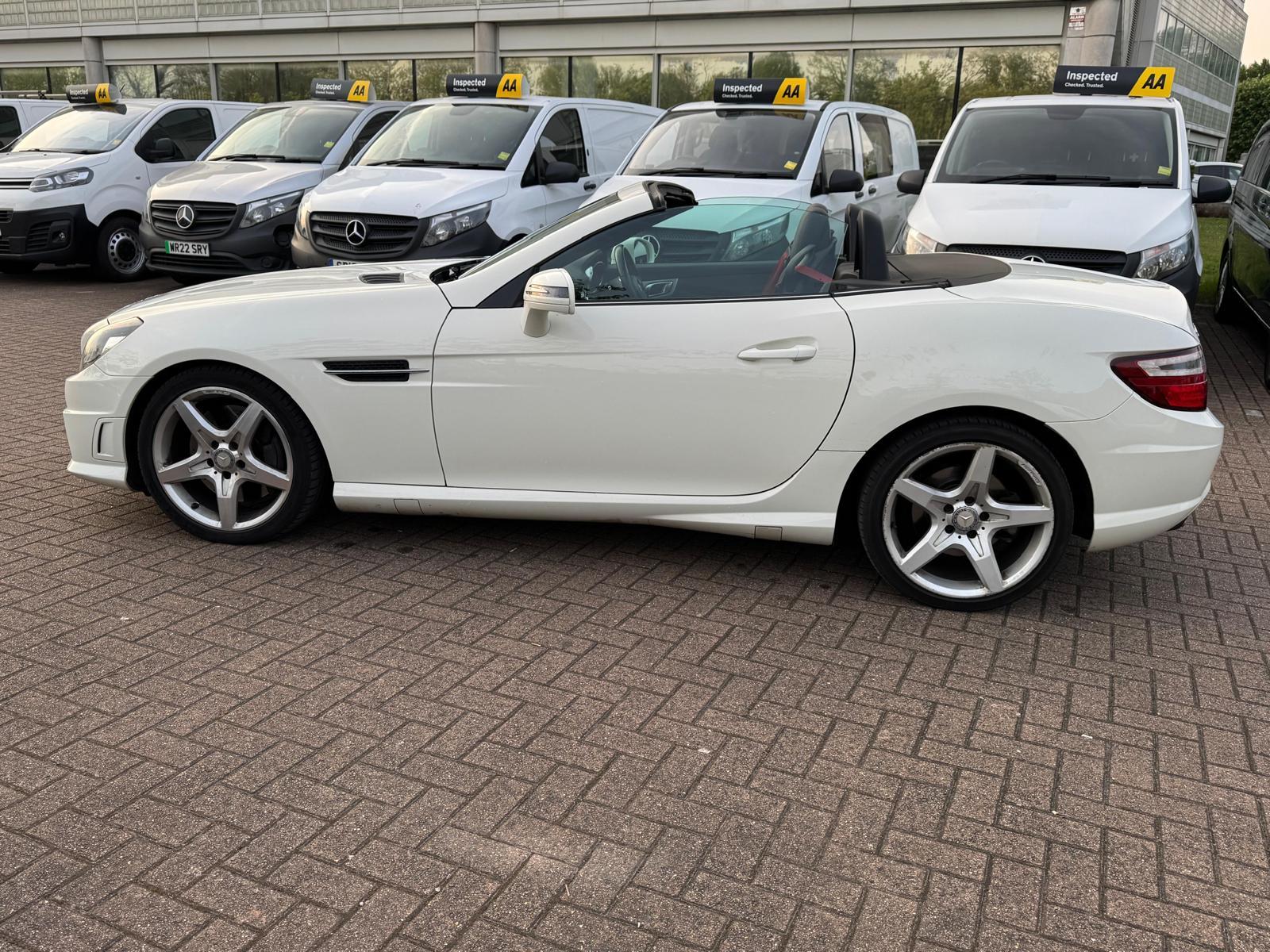 Mercedes-Benz SLK 2.1 SLK250 CDI BlueEfficiency AMG Sport Convertible 2dr Diesel G-Tronic+ Euro 5 (s/s) (204 ps)