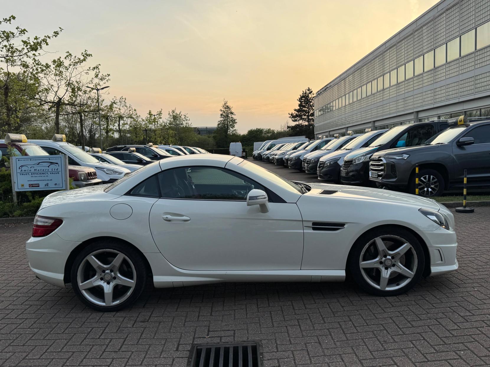 Mercedes-Benz SLK 2.1 SLK250 CDI BlueEfficiency AMG Sport Convertible 2dr Diesel G-Tronic+ Euro 5 (s/s) (204 ps)
