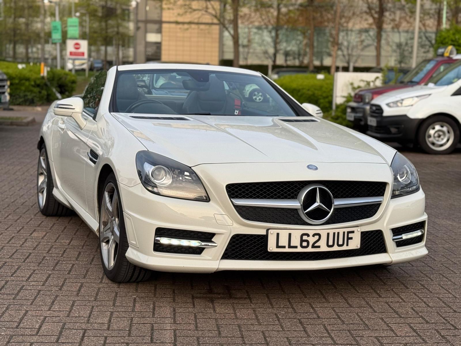 Mercedes-Benz SLK 2.1 SLK250 CDI BlueEfficiency AMG Sport Convertible 2dr Diesel G-Tronic+ Euro 5 (s/s) (204 ps)